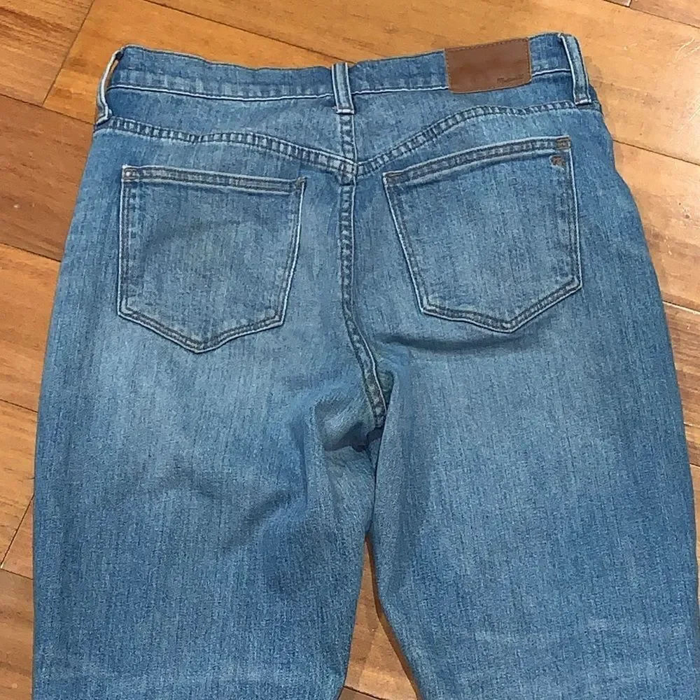 Madewell Classic Distressed Blue Ankle Jeans size 27